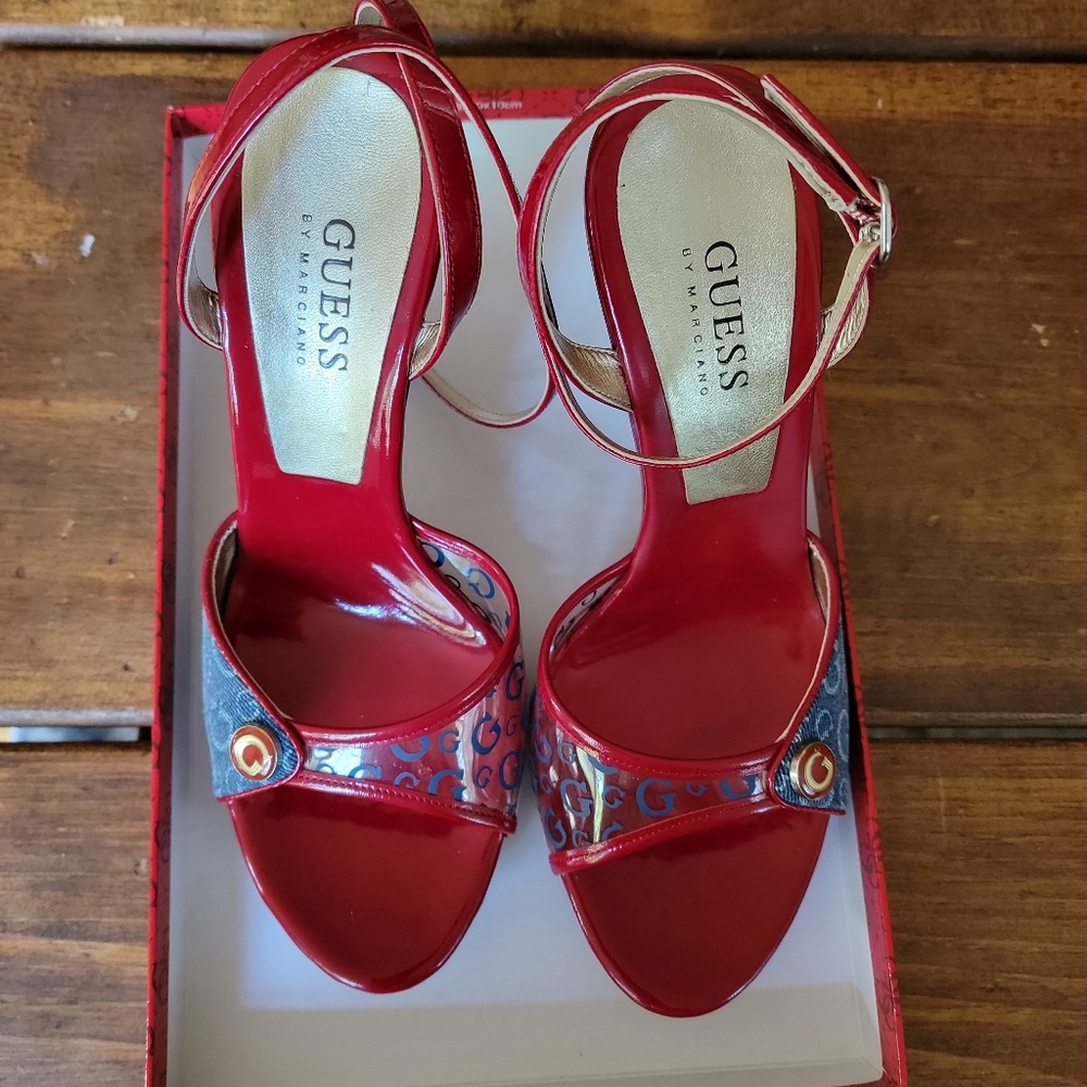 Guess  Sandals
